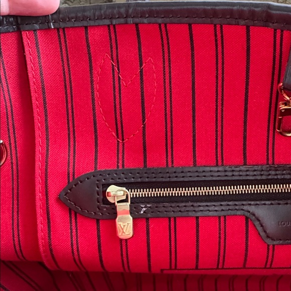 Louis Vuitton Neverfull Tote with Matching Wristlet - Picture 15 of 16